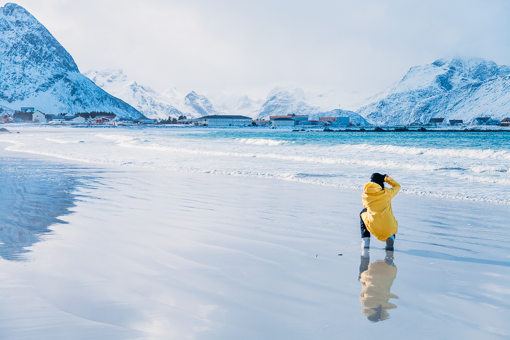 Ramberg Strand Rambergstranda Lofoten Noruega invierno nieve hielo marzo