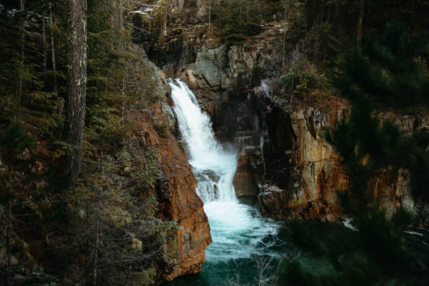 Upper Myra Falls - Parque provincial Strathcona - TheMandagies.com