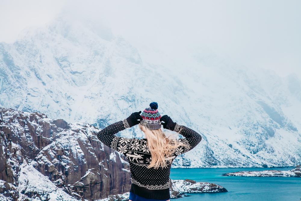 Senderismo Lofoten Noruega invierno