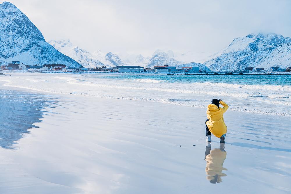 Ramberg Strand Rambergstranda Lofoten Noruega invierno nieve hielo marzo