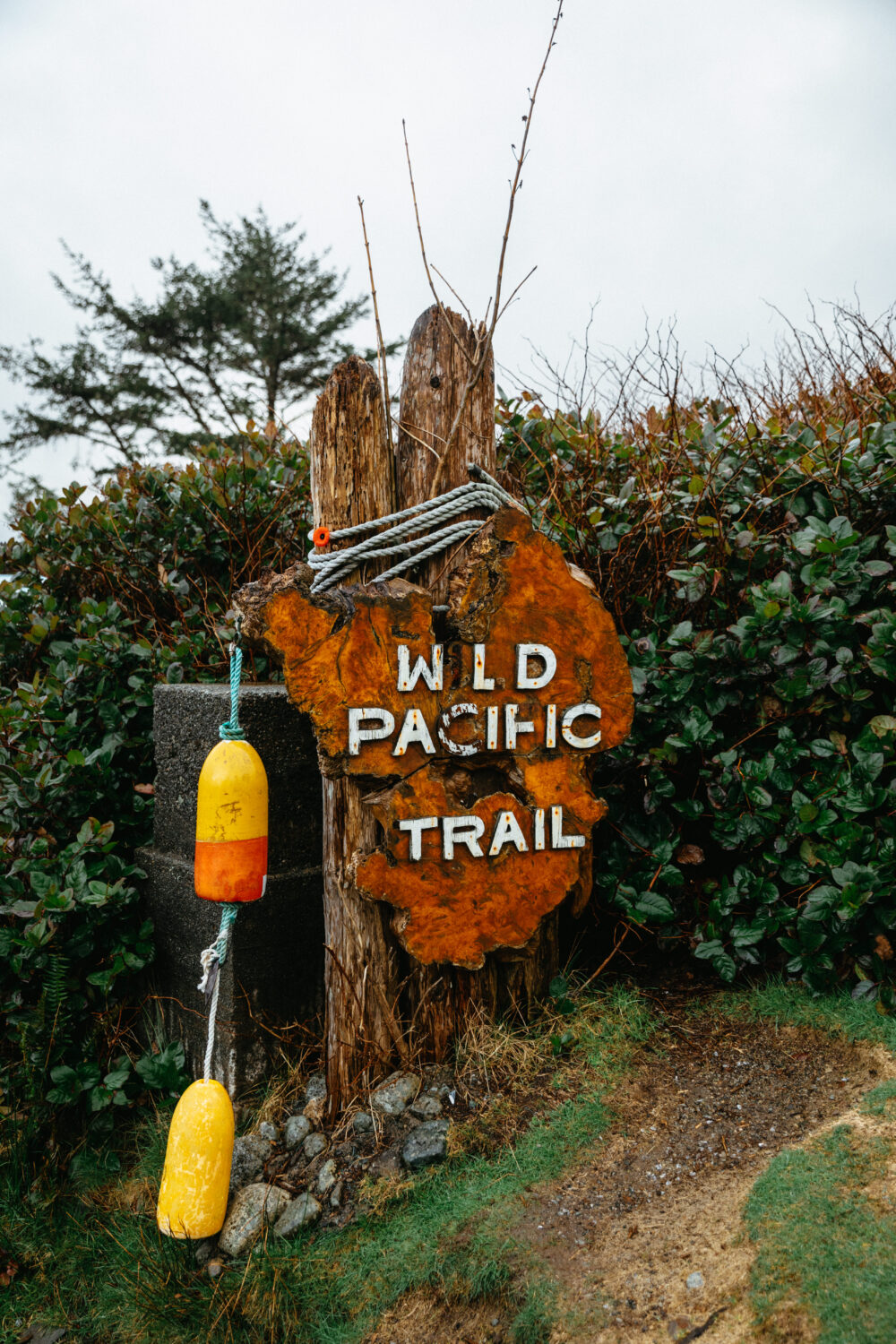 Wild Pacific Trail firmar - Ucluelet, Isla de Vancouver