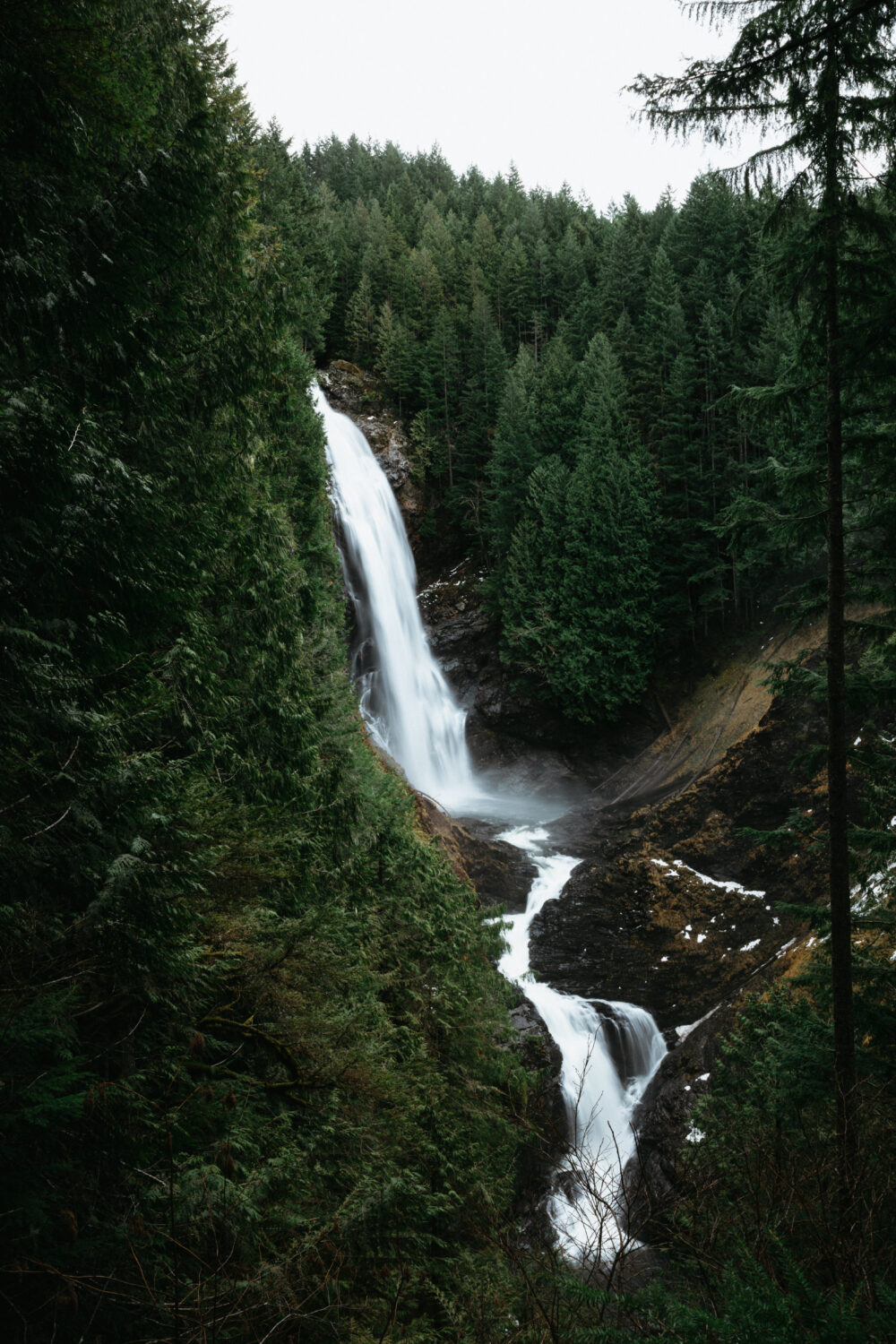 Wallace Falls Trail - Caminatas de invierno en el estado de Washington - TheMandagies.com