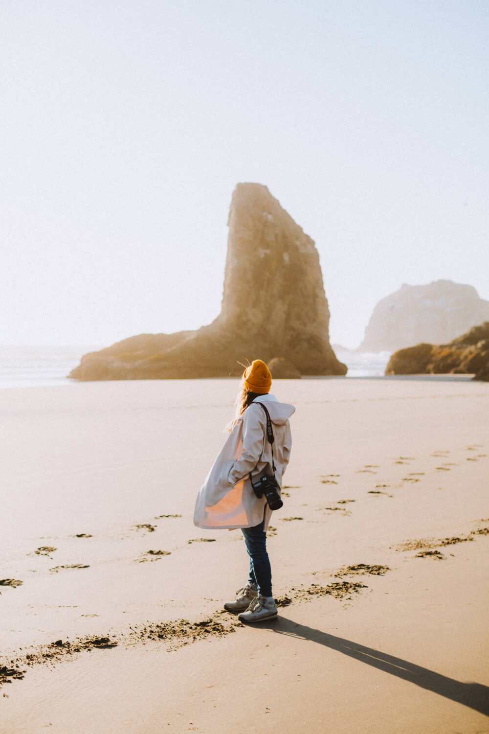 Emily Mandagie en Face Rock Bandon Beach Oregon