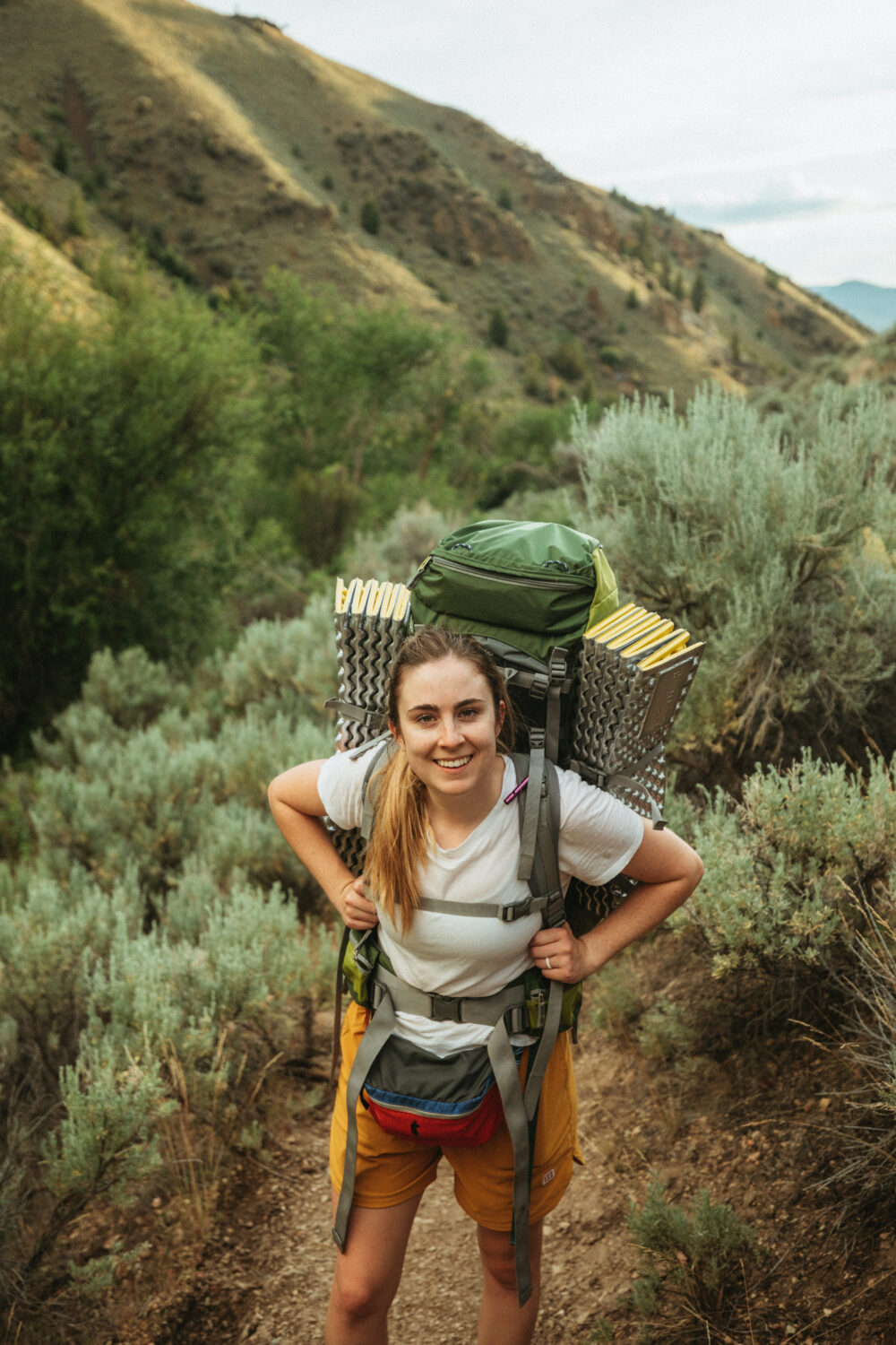 Emily Mandagie Backpack Camping en Goldbug Hot Springs, Idaho