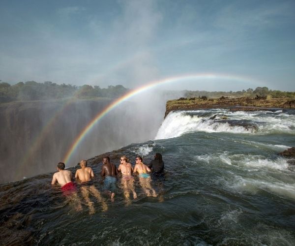 Cuenca del Diablo en las Cataratas Victoria, Zambia