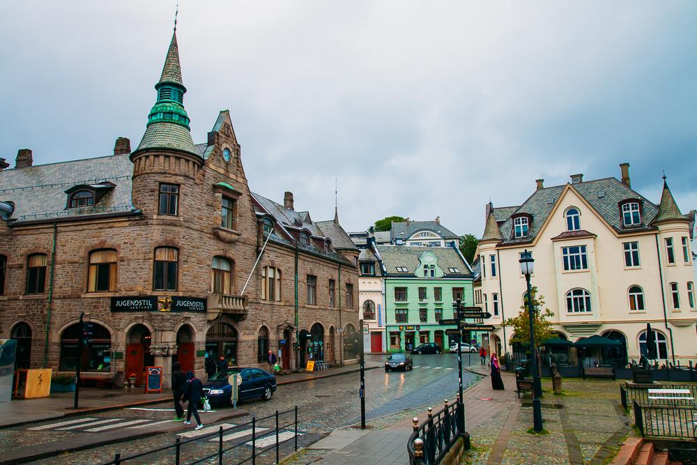 Arquitectura Art Nouveau del centro de la ciudad de ålesund