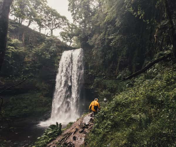 Una magnífica cascada en Brecon Beacons