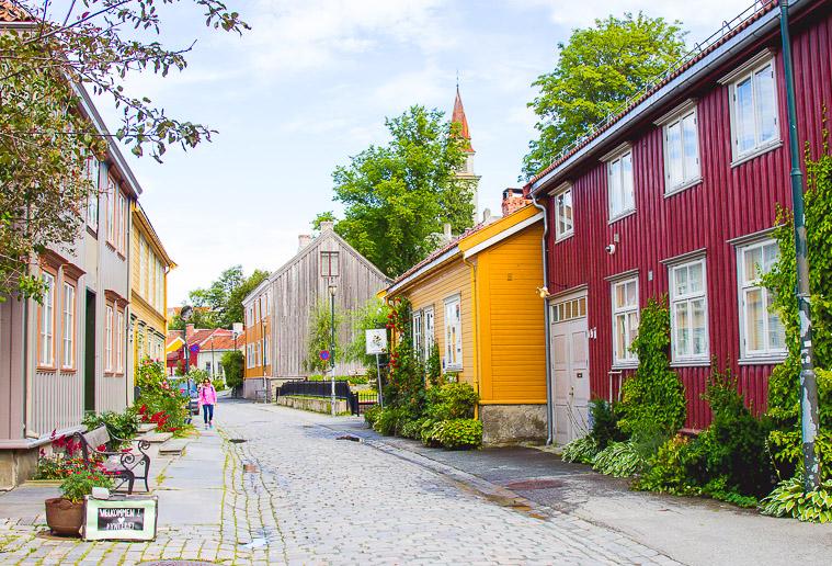 Viajar Noruega Trondheim autobús económico
