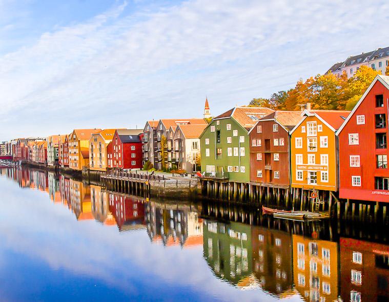 Trondheim en otoño Noruega
