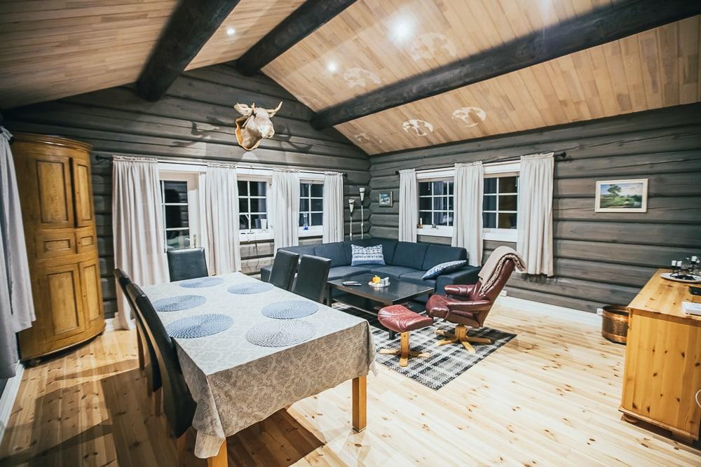 vacaciones en dyroy noruega alojamiento cabaña de troncos