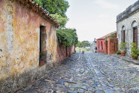 Calle de los Suspiros en Colonia del Sacramento.