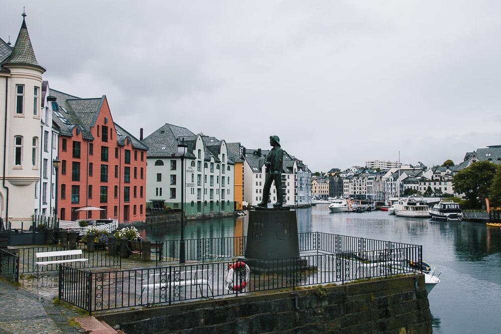 Centro de la ciudad de Ålesund Noruega Art Nouveau
